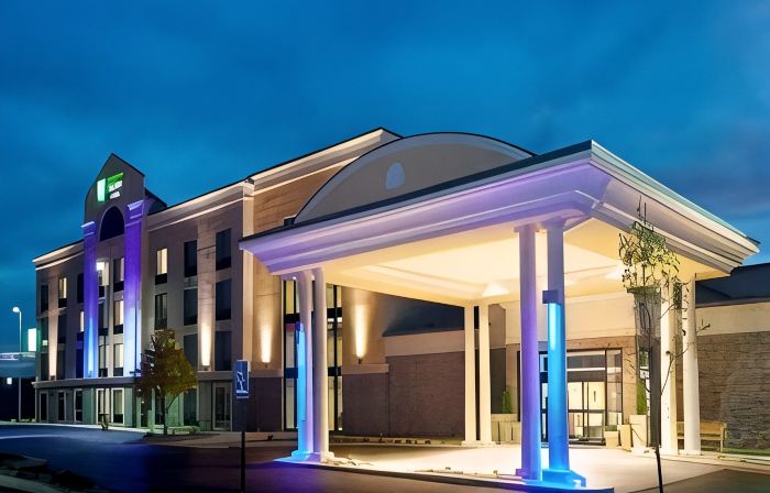 Holiday Inn Express & Suites BATAVIA - DARIEN LAKE by IHG