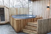 Krossar Northern Luxury Lodge - 2-Star