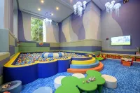 1000 Island Lake Greentown Resort Hotel - Family