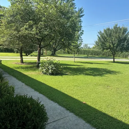 Charming 3-bedroom Country Cottage in Beautiful Brownsburg, IN!