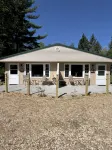 The Fishing Hole is a charming studio near lovely Castle Rock Lake in Necedah.