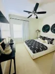 Game Day Luxury; 1 mi to UM; 5 Mins to sq; Spacious; Large Porch + Outdoor TV;