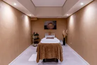 Renion Almaty Hotel - spa