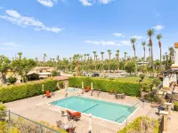 Cozy Casita in Enjoyable Coachella with AC, Fitness Room, WiFi, Peacefulness… - Pools