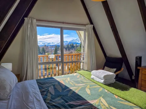 Cozy Lake Tekapo Stay with Mountain Views - Hot Springs