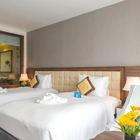 Nha Trang Horizon Hotel Отели рядом с достопримечательностью «Пляж Хон-Чонг»