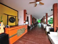 Koh Ngai Cliff Beach Resort - Frühstück