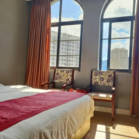 Jifeng Hotel (Wenshan Shuofeng Xintiandi Everbright Plaza Store)