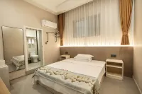 Wanzai Shijia Hotel