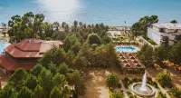 Dreamland Oasis Hotel - 4-Star