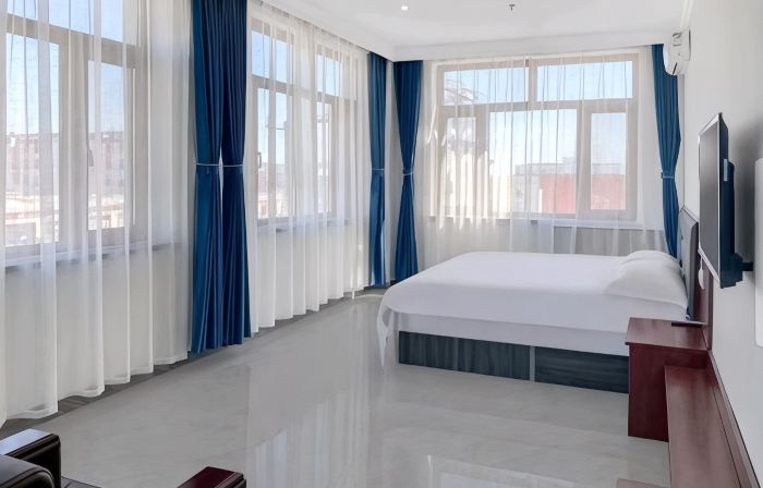 Kulun Qipengyue Business Hotel