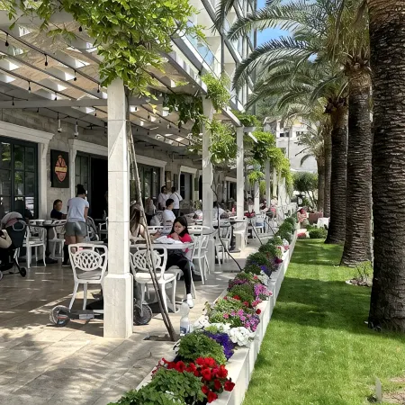 Sunraf Luxe Apartments