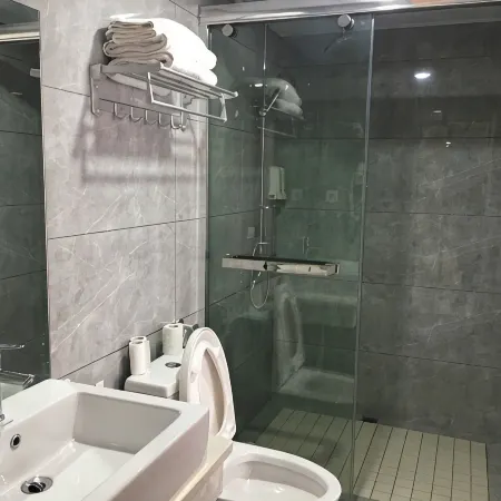 Yijia Hotel Hefeng