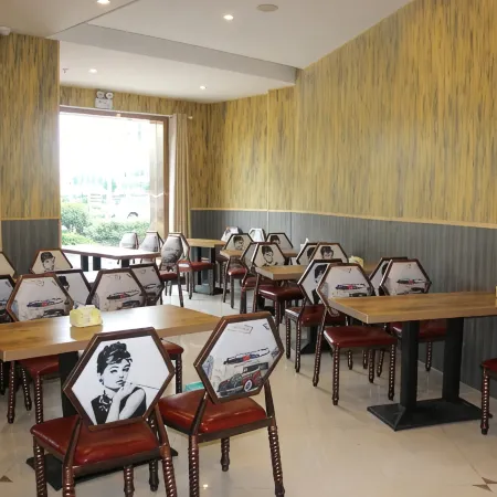 GreenTree Inn Select Hotel (Yangzhou Baoying Huaijiang Avenue Taishan East Road)