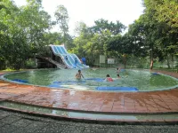 Thanh Tan Hot Springs by Fusion - สระว่ายน้ำบนดาดฟ้า