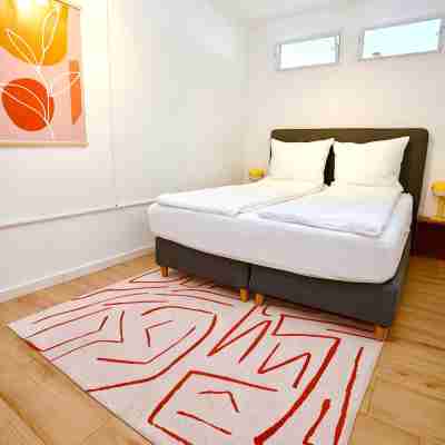 Trendy apartment in the heart of Cologne Rooms