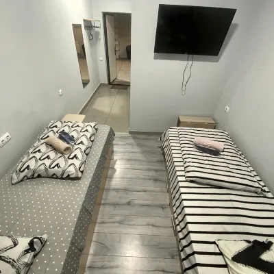 Palermo Living Quarters 朱列比诺站附近的飯店