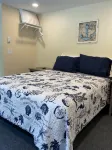Charming 2 BR 1Bath w/Full Kitchen apartment with AC, WiFi Ellsworth