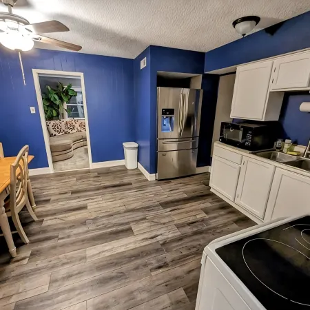 Charming home nestled in the heart of Evansville!