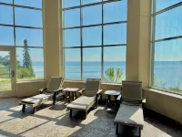 Lake Superior Condo~Whirlpool, Fireplaces, Balcony+Resort Amenties Hotels in Two Harbors