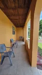 Beautiful and Cozy 3 Bedroom Home in walking distance to the beach and shops! - 2 ดาว