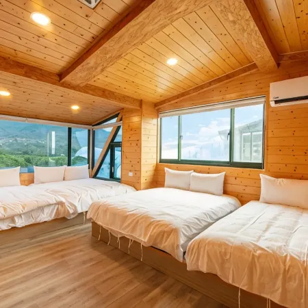 Peak Tree House
