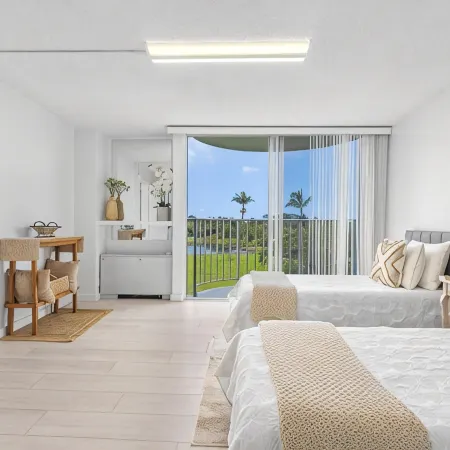 Amazing Ocean & Park Views -  Pool & AC