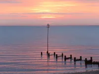 Willow Lodge, Holiday Log Cabin, Cedar Springs, Heacham. Close to the beach. - 4 stjerner