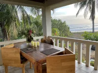 Beachfront,  breathtaking ocean views 2beds/2baths condo with  ocean-front  pool - Homestays