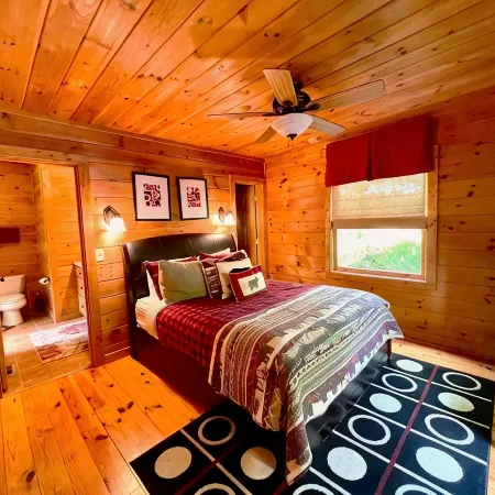 Smoky Mountains National Park, Cades Cove, Secluded Romantic Honeymoon Getaway
