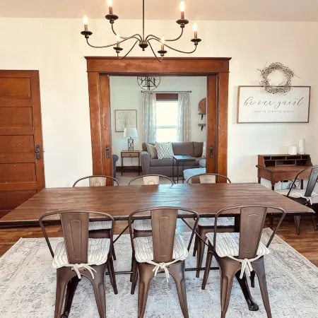 Updated Farmhouse with lots of outdoor space and beautiful views!