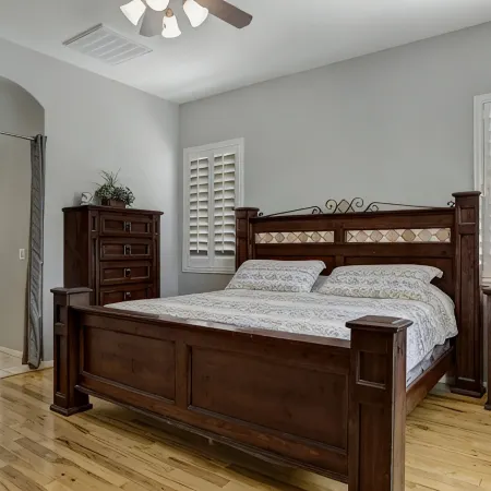 2400 sq. ft., 4 bedroom, 2 bath, sleeps 8, hot tub