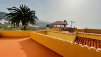 An oasis with a double panoramic view over the ocean and the mountain El Teide 1