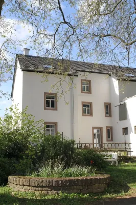 Cozy Eifel vacation apartment; modern standard in a historic ambience! - Homestays