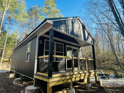 Blue Ridge Montebello Cabin 2 - Alphydda