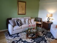 Beautiful home in peaceful and safe neighborhood, next to shoppes, restaurants.. - 무료 와이파이
