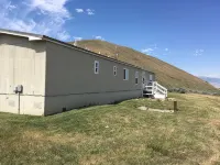 Cozy Quiet Home on Sage Creek