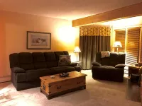 Cozy Ski Condo at Peak Eight - 2-Star