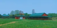 Woodys Retreat  this rental includes the barn outdoor covered fire pit - Chalets