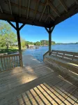 Unique find on Logan Martin! Cozy, spacious and family friendly. - 浴缸