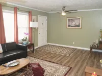 Experience Griffin charm, just a quick 12-min drive to Atlanta Motor Speedway Hotels in Griffin
