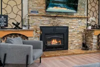 The Brite House – Newly Remodeled 6 Bed / 6 Bath Retreat - Hot Tub