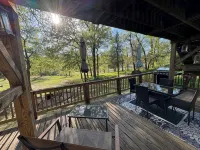 Waterfront Studio with Hot Tub & Fire Pit Sleeps 4 - căn hộ