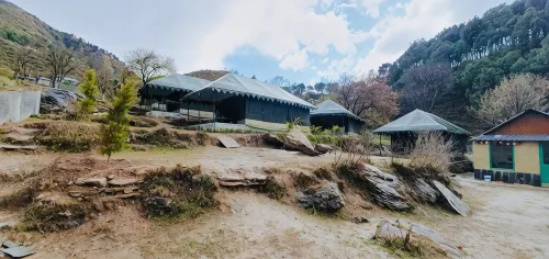 Camp Dharamshala - Luxury with Peace - Campgrounds