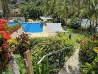 Villa Mariposa N°10 - Luxury Beachfront Escape, Private, Steps to Beach & Pool - de playa