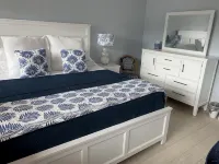 Sunrises &  Sunsets - Beautiful Bayside View & Steps to the Beach - Wifi