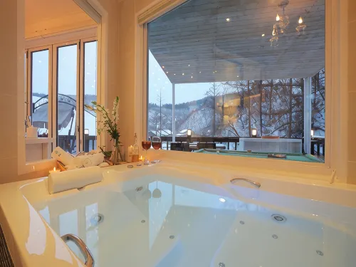 Chuncheon White Herb Pension - Homestays
