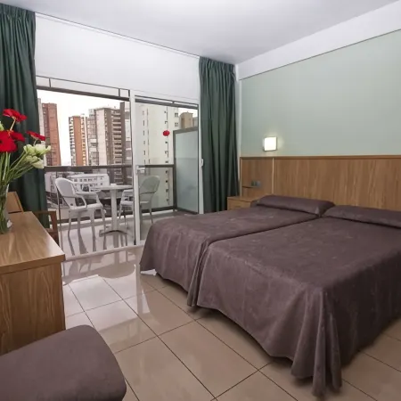 Hotel Perla Отели в г. Бенидорм