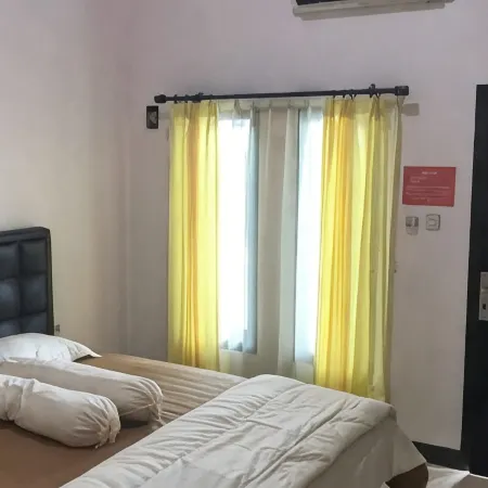 Marthina Residence Syariah Mitra RedDoorz
