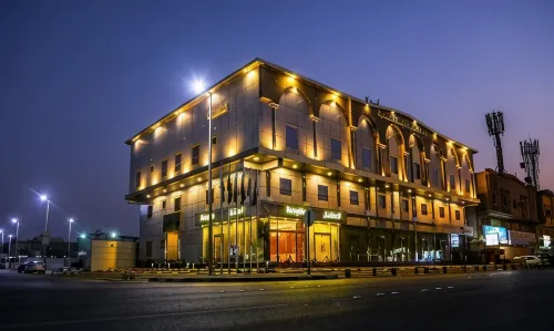 Golden Rest Hotel - Bintang 3